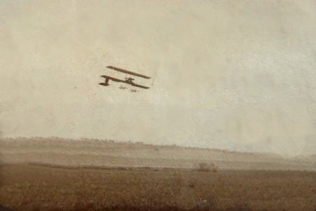  26. května 1910 vzlétl Henri-Marie Jullerot z Malesického dostihového závodiště na letadle Farman 